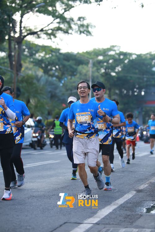 Race photo from Isoplus Run 2024 Surabaya