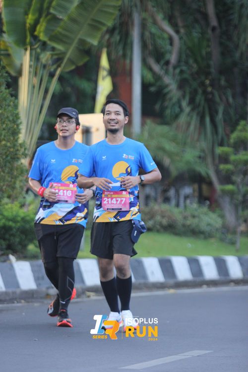 Race photo from Isoplus Run 2024 Surabaya