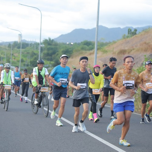 Race photo from KEDIRI HALF MARATHON 2026