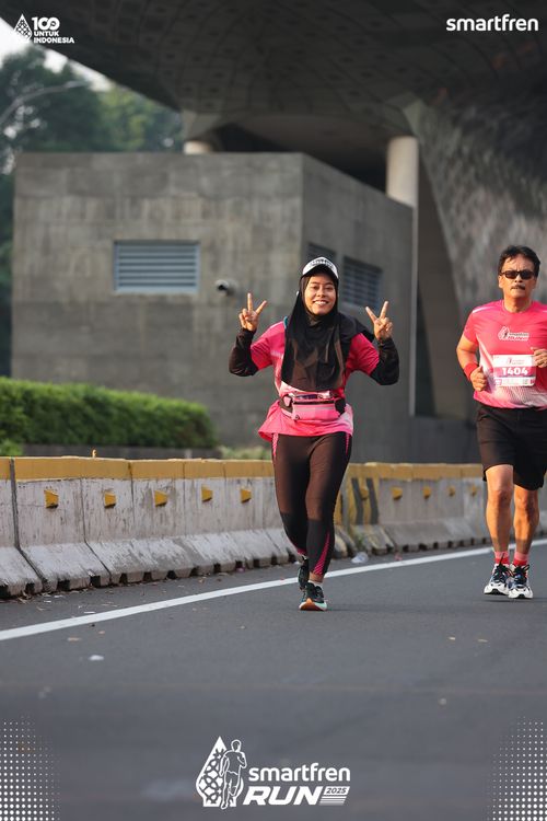 Race photo from Smartfren Run 2025 