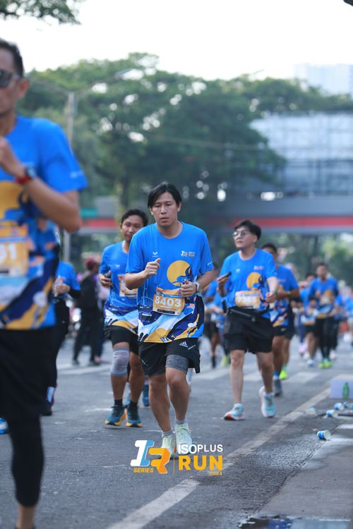 Race photo from Isoplus Run 2024 Surabaya