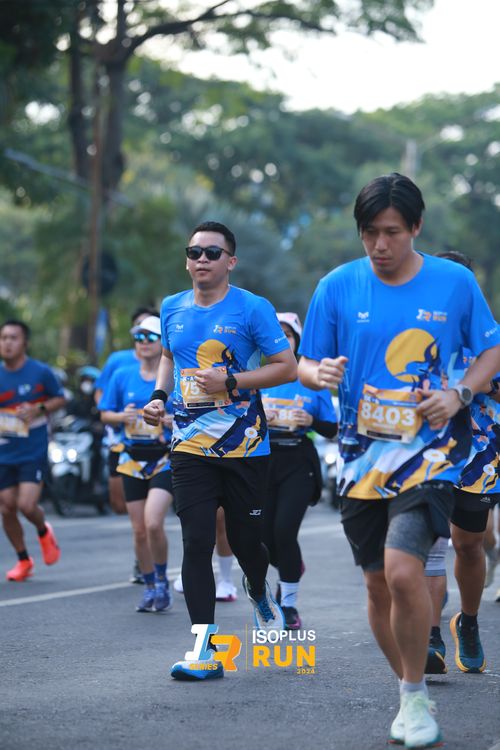 Race photo from Isoplus Run 2024 Surabaya