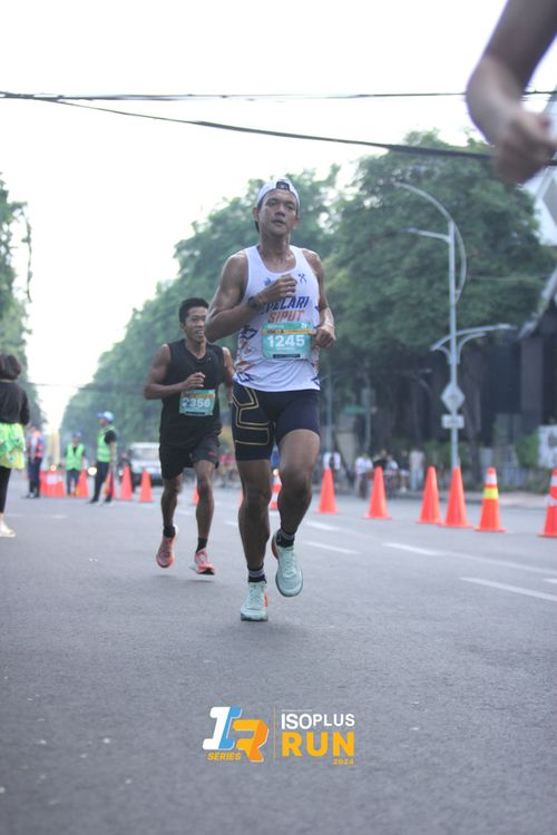 Race photo from Isoplus Run 2024 Surabaya