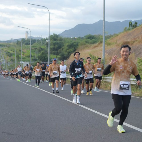 Race photo from KEDIRI HALF MARATHON 2026