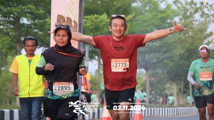 Race photo from Arutmin Borneo Run 2024