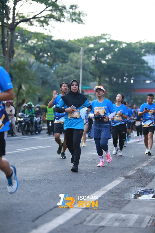 Race photo from Isoplus Run 2024 Surabaya