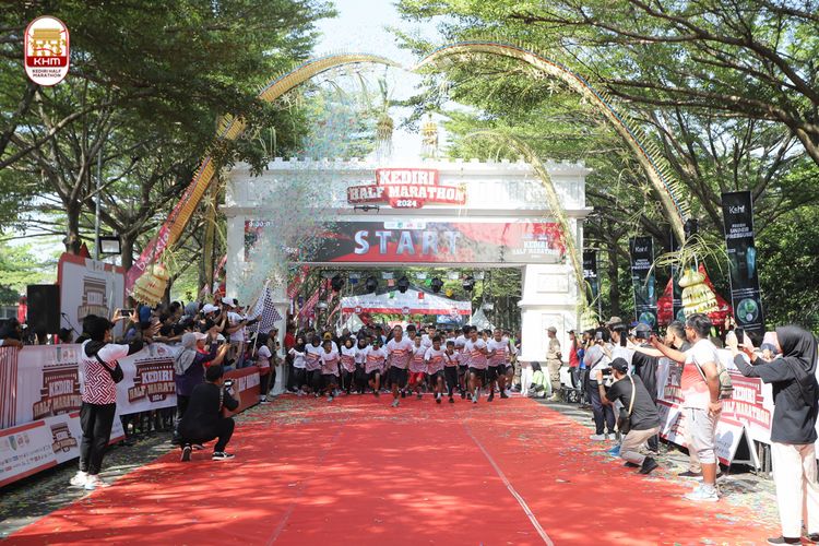 Race photo from Kediri Half Marathon 2024