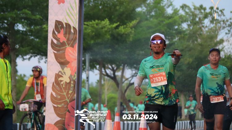 Race photo from Arutmin Borneo Run 2024