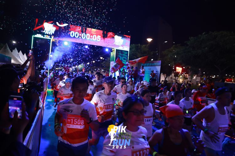 Race photo from PIK NITE RUN 2025