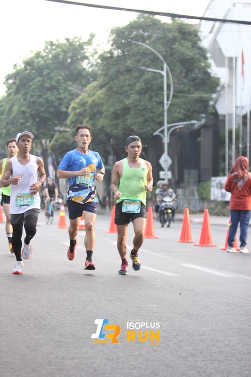 Race photo from Isoplus Run 2024 Surabaya