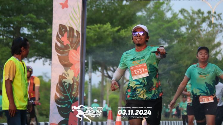 Race photo from Arutmin Borneo Run 2024