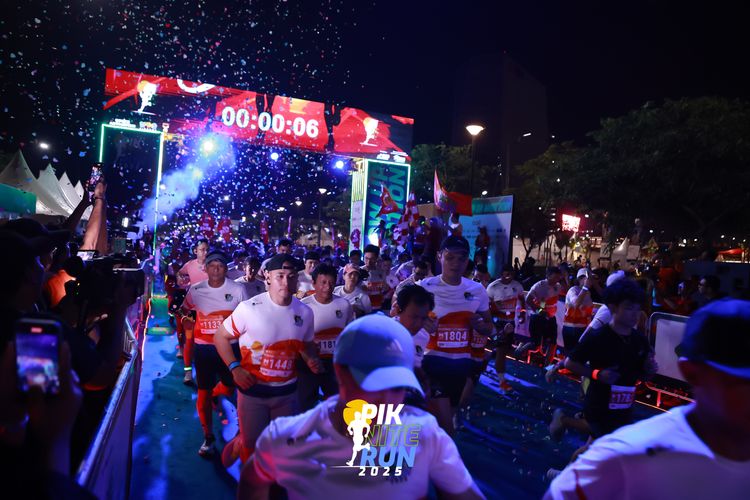 Race photo from PIK NITE RUN 2025