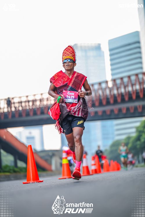 Race photo from Smartfren Run 2025 