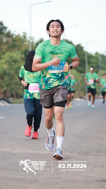 Race photo from Arutmin Borneo Run 2024