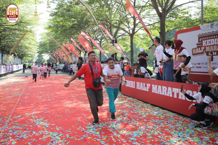 Race photo from Kediri Half Marathon 2024