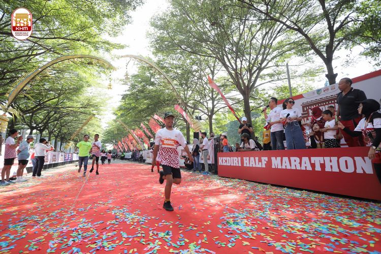 Race photo from Kediri Half Marathon 2024