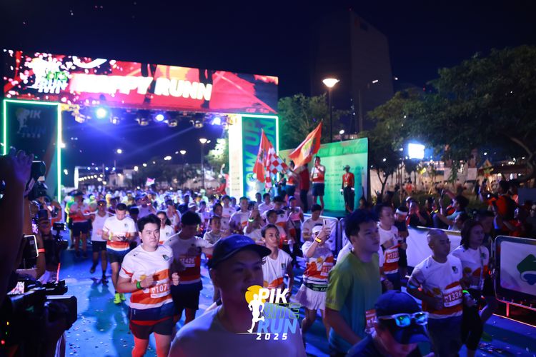 Race photo from PIK NITE RUN 2025