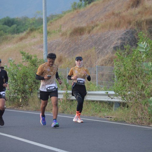 Race photo from KEDIRI HALF MARATHON 2026