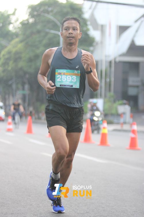Race photo from Isoplus Run 2024 Surabaya