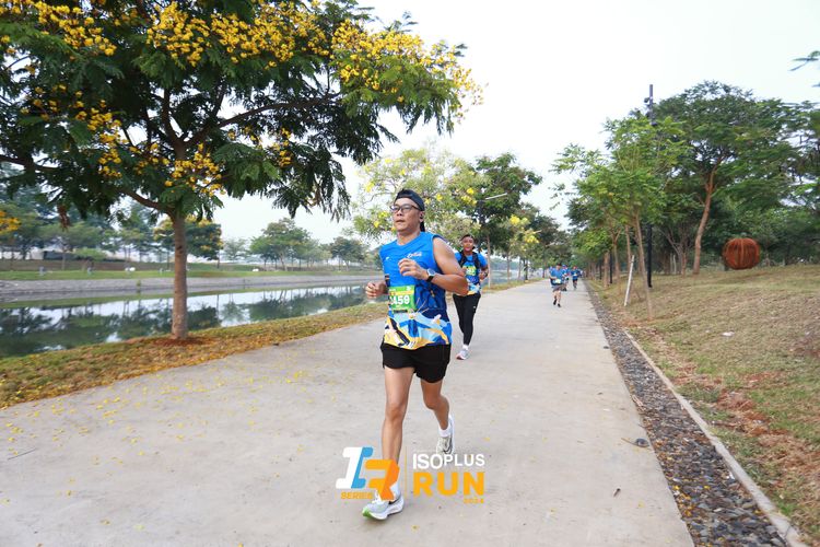 Race photo from ISOPlus Run 2024 Jakarta