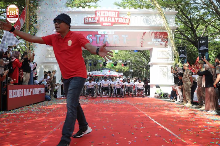 Race photo from Kediri Half Marathon 2024