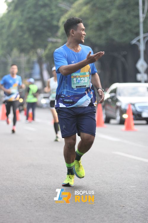 Race photo from Isoplus Run 2024 Surabaya