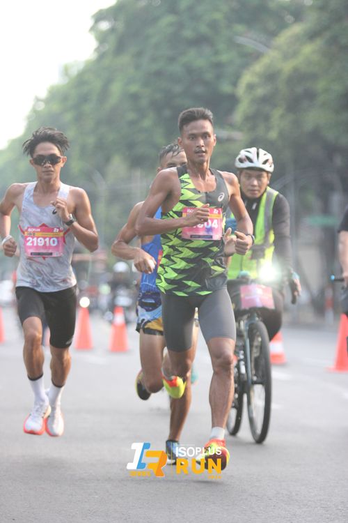 Race photo from Isoplus Run 2024 Surabaya