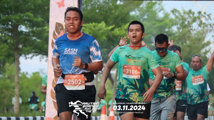 Race photo from Arutmin Borneo Run 2024