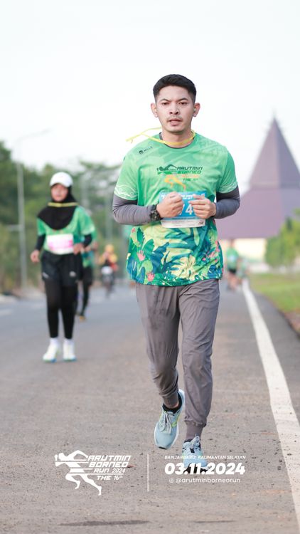 Race photo from Arutmin Borneo Run 2024