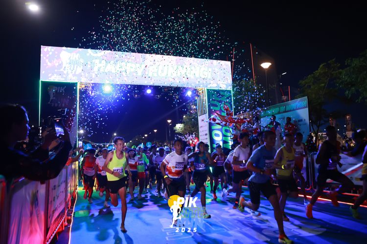 Race photo from PIK NITE RUN 2025