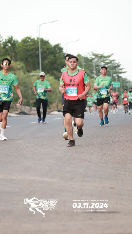 Race photo from Arutmin Borneo Run 2024
