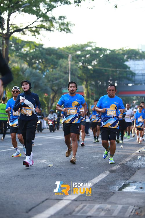 Race photo from Isoplus Run 2024 Surabaya