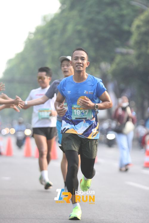 Race photo from Isoplus Run 2024 Surabaya