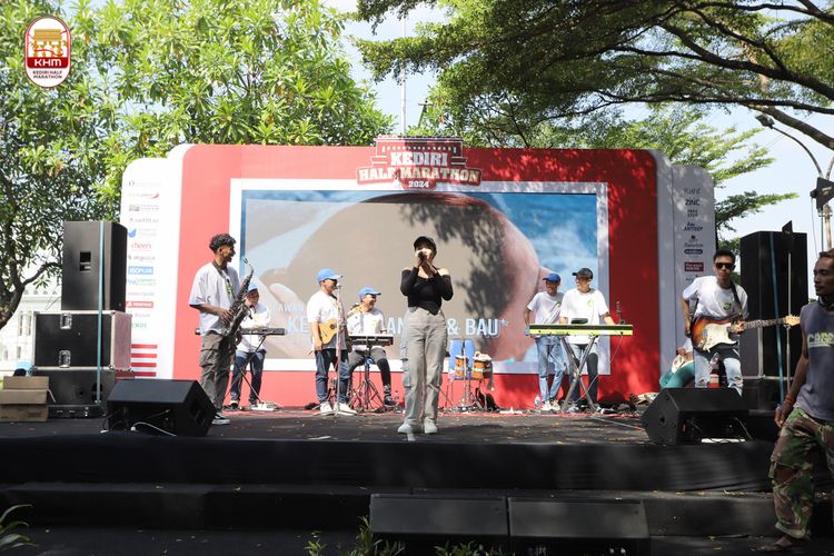 Race photo from Kediri Half Marathon 2024