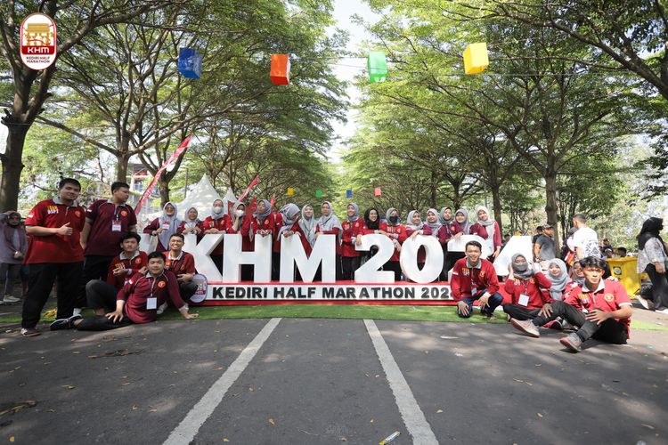 Race photo from Kediri Half Marathon 2024