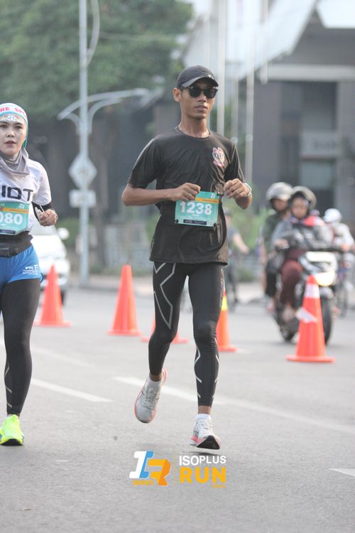 Race photo from Isoplus Run 2024 Surabaya