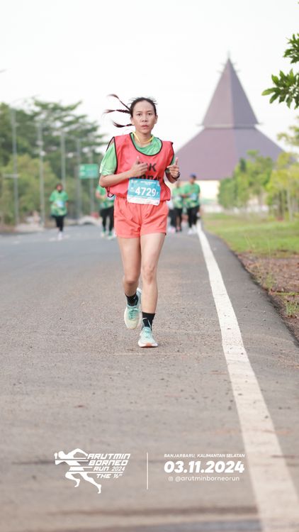 Race photo from Arutmin Borneo Run 2024