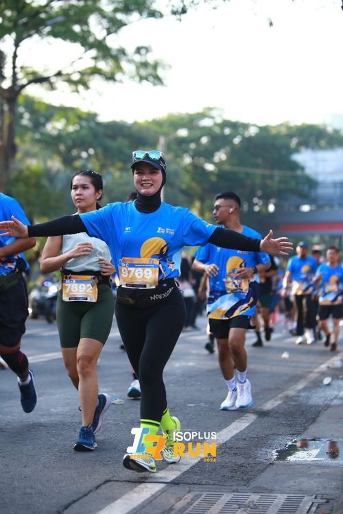 Race photo from Isoplus Run 2024 Surabaya