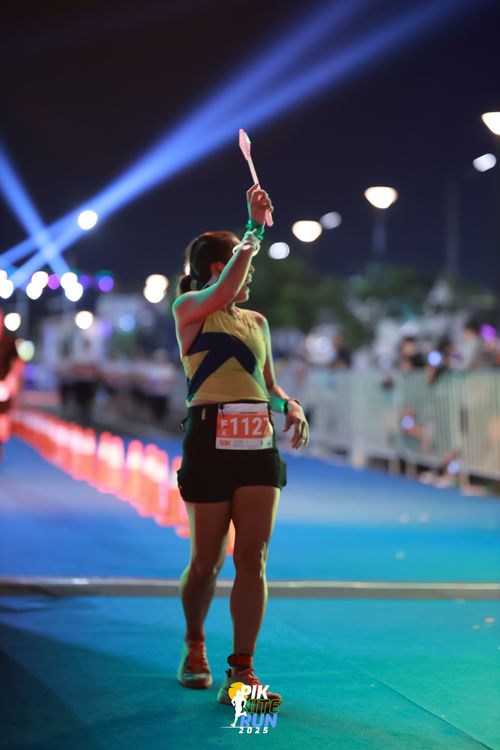 Race photo from PIK NITE RUN 2025
