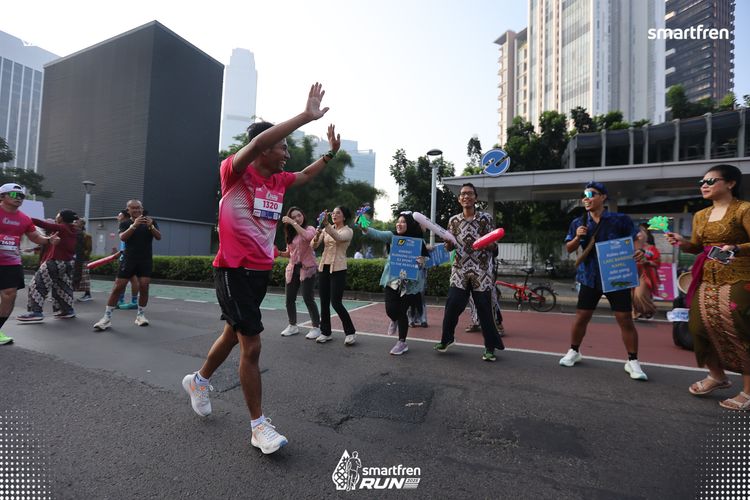 Race photo from Smartfren Run 2025 