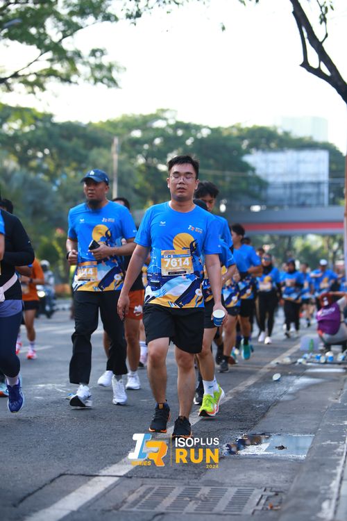 Race photo from Isoplus Run 2024 Surabaya