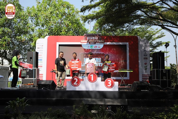 Race photo from Kediri Half Marathon 2024