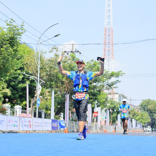 Race photo from SURABAYA ISOPLUS MARATHON 2026
