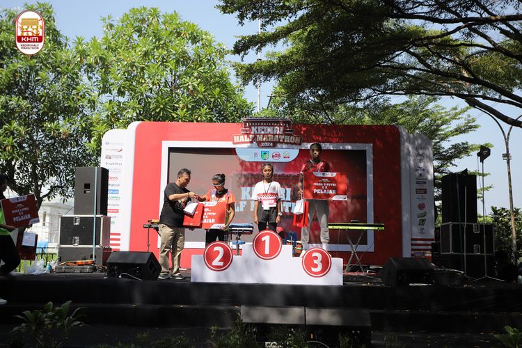 Race photo from Kediri Half Marathon 2024