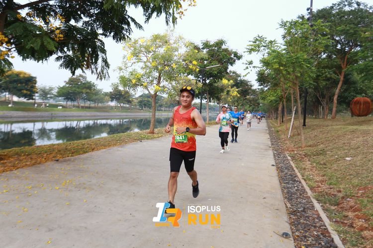 Race photo from ISOPlus Run 2024 Jakarta