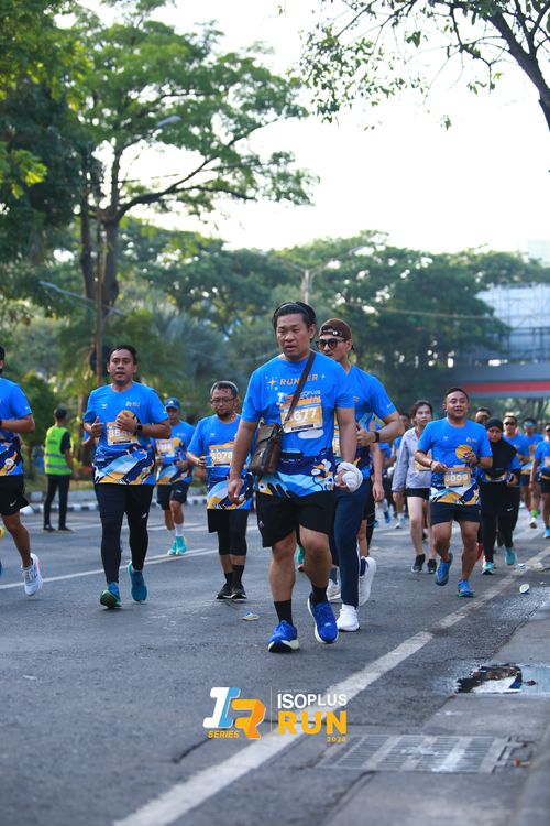 Race photo from Isoplus Run 2024 Surabaya