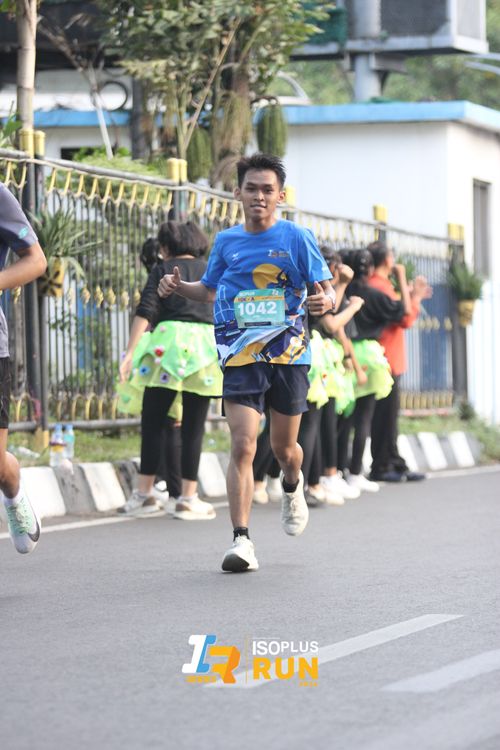 Race photo from Isoplus Run 2024 Surabaya