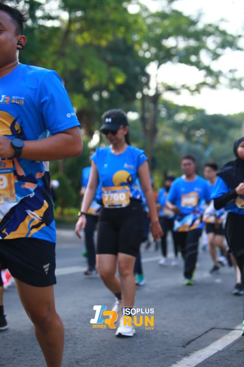 Race photo from Isoplus Run 2024 Surabaya