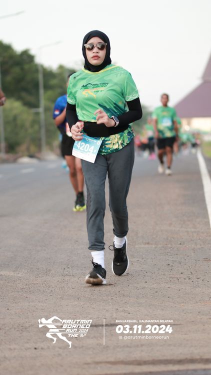 Race photo from Arutmin Borneo Run 2024
