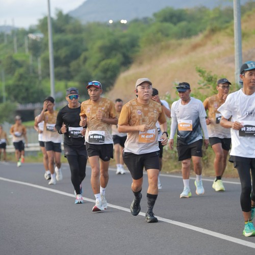 Race photo from KEDIRI HALF MARATHON 2026